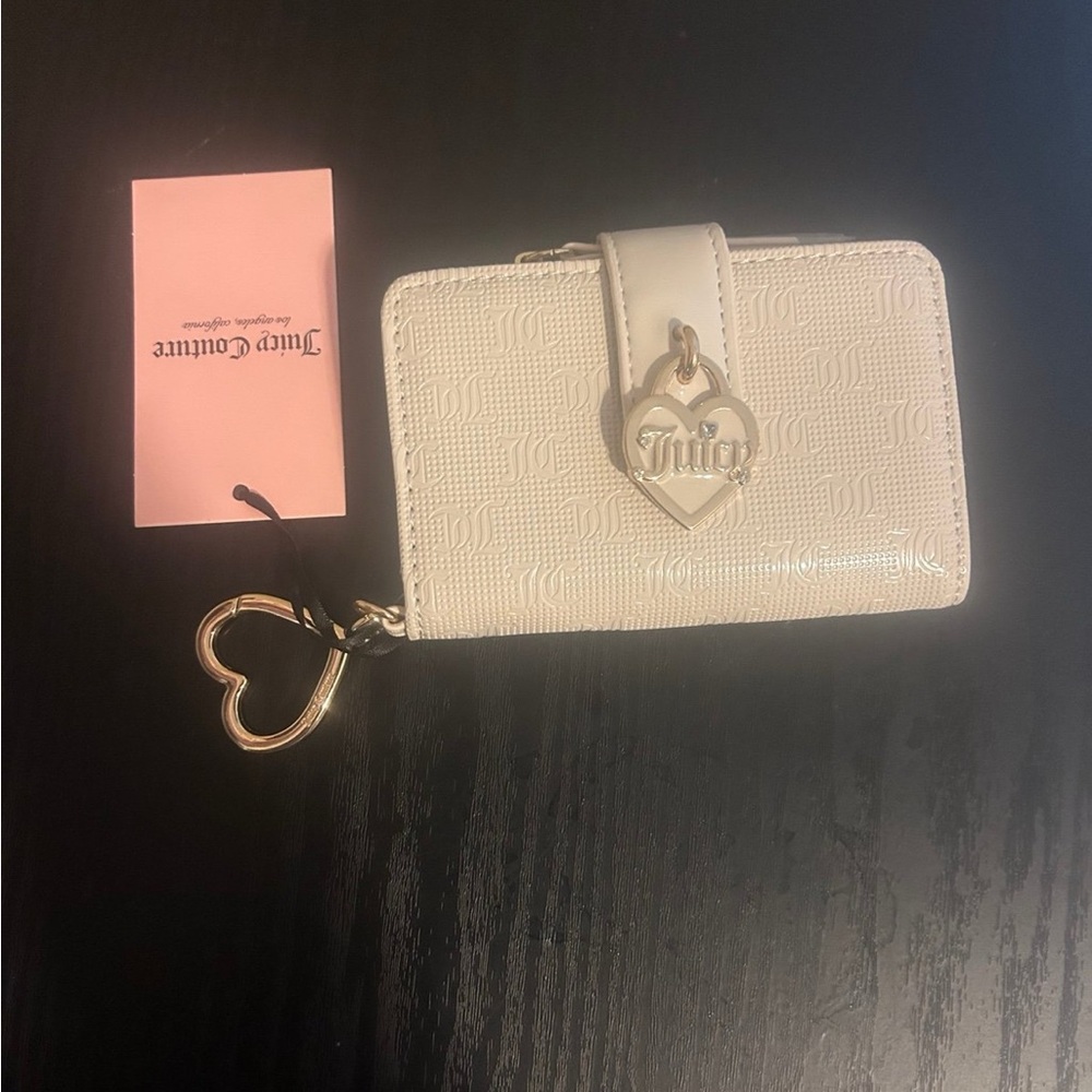 Juicy Couture Cream Key Holder with Heart Charm